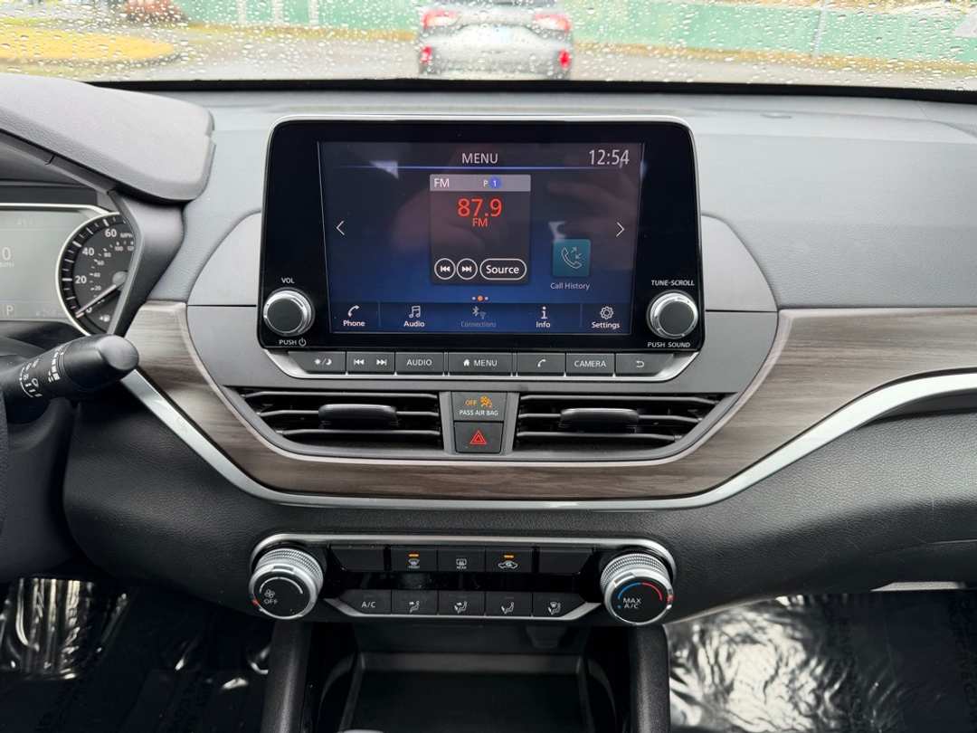 2024 Nissan Altima 2.5 SV - Image 21