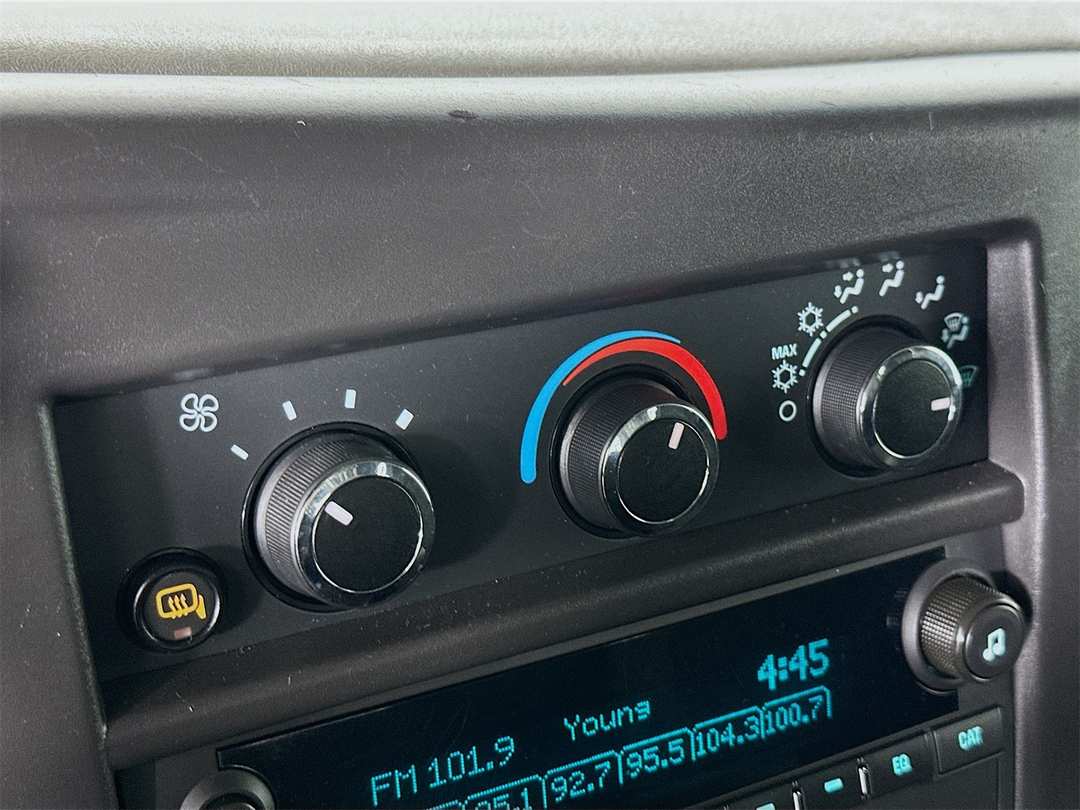 2024 GMC Savana 2500 Work - Image 15