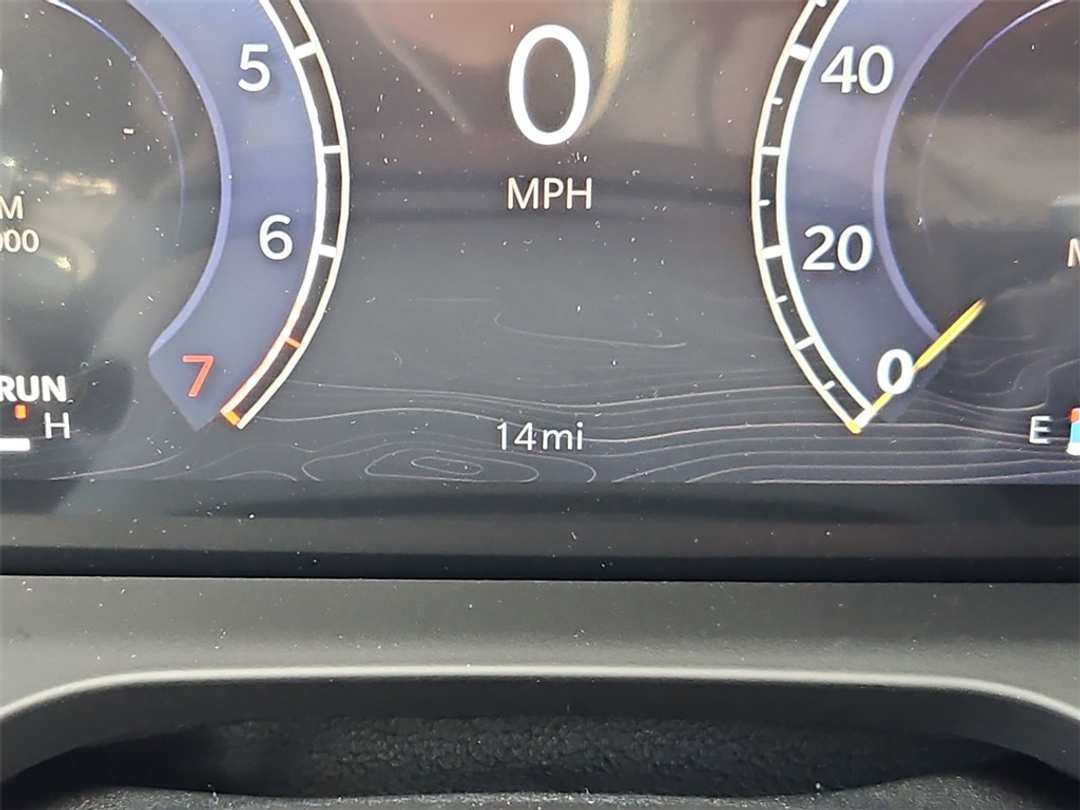 2026 Jeep Grand Cherokee Limited - Image 16