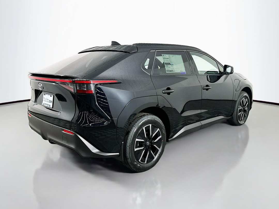 2026 Toyota Bz XLE Plus - Image 7