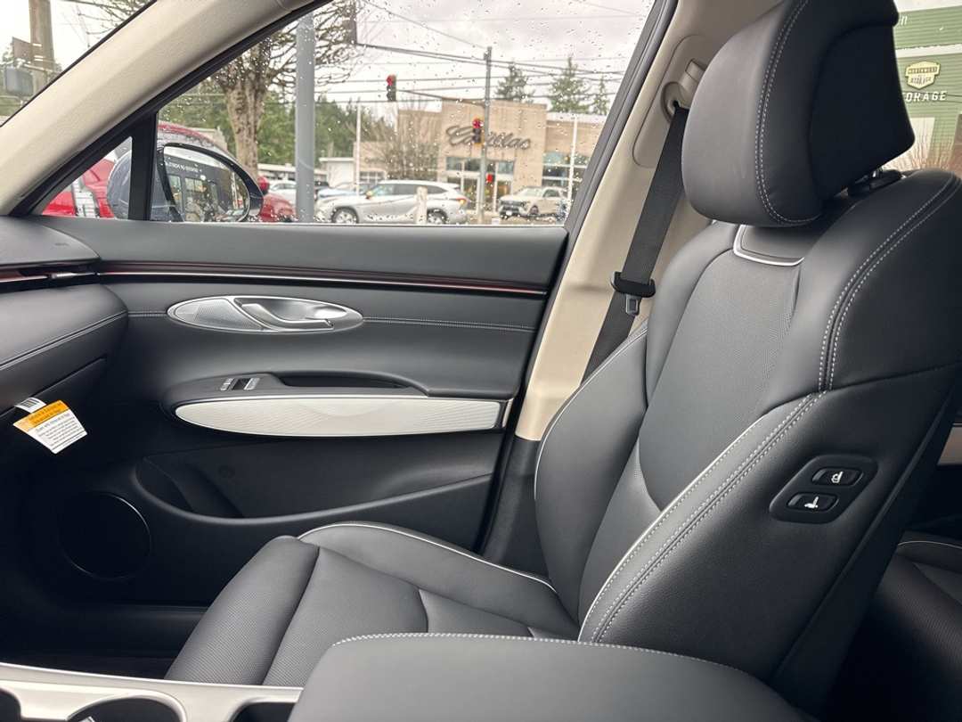 2026 Genesis Gv70 2.5T Advanced - Image 33