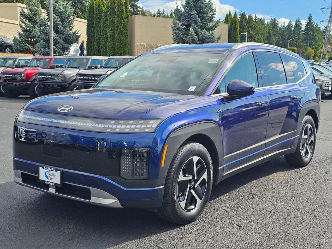 2026 Hyundai Ioniq 9 S - Image 3