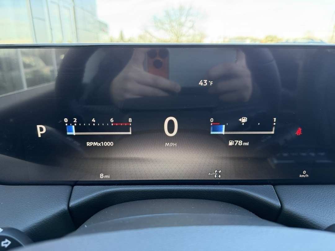 2026 Nissan Armada SV - Image 23