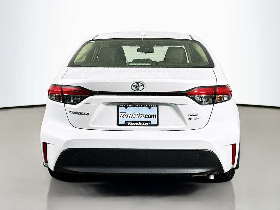 2026 Toyota Corolla XLE - Image 6