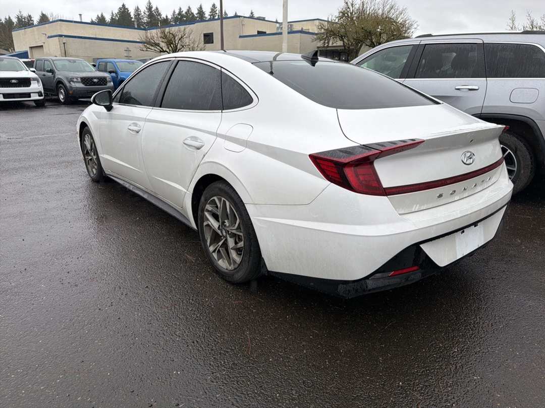 2022 Hyundai Sonata SEL - Image 3