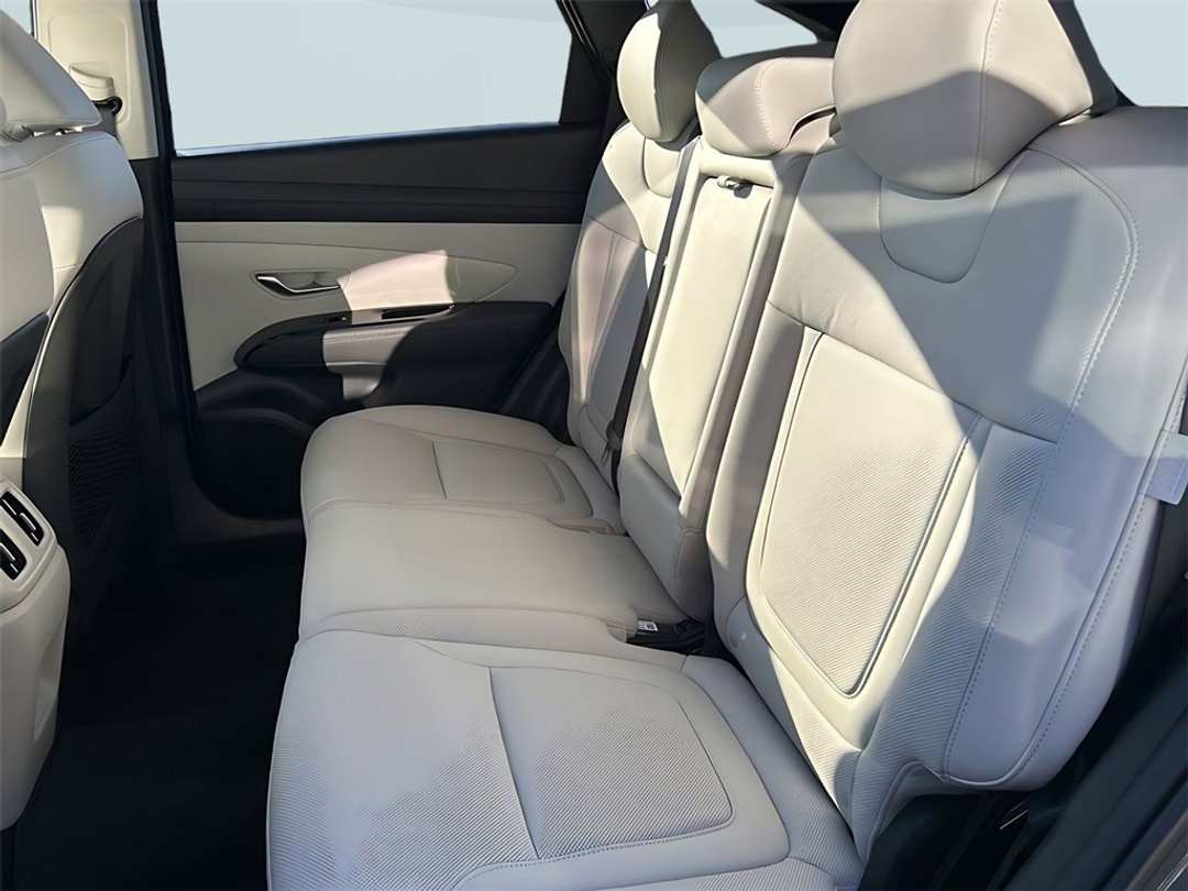 2026 Hyundai Tucson Limited - Image 9