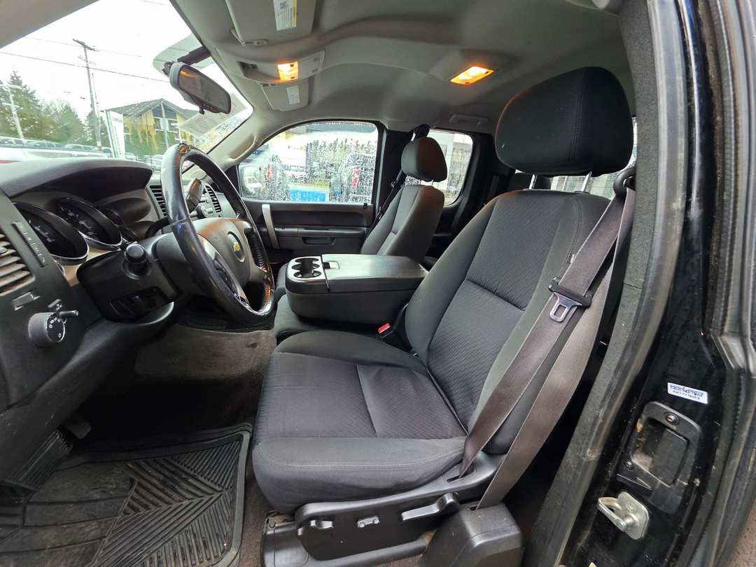 2013 Chevrolet Silverado 1500 LT - Image 11