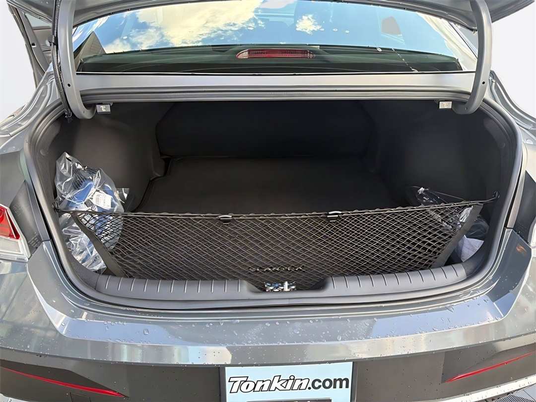 2026 Hyundai Elantra SEL Sport - Image 17