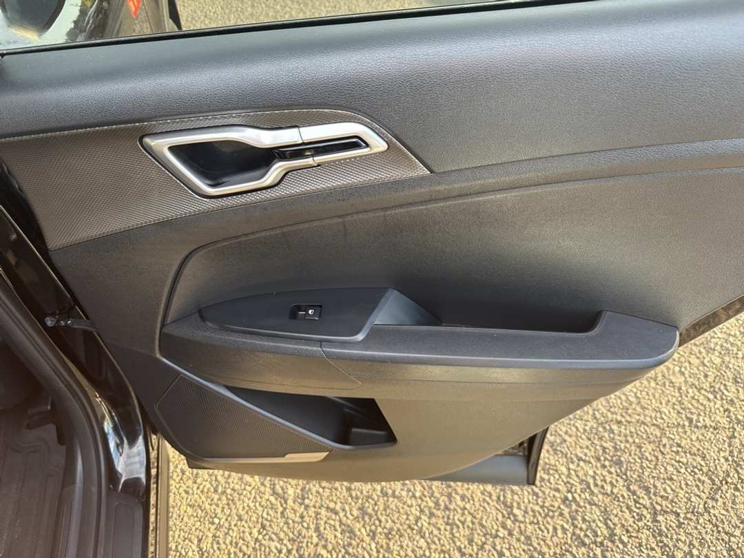 2024 Kia Sportage LX - Image 28