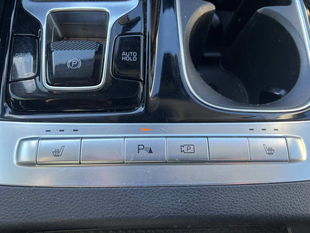 2024 Kia Carnival EX - Image 27