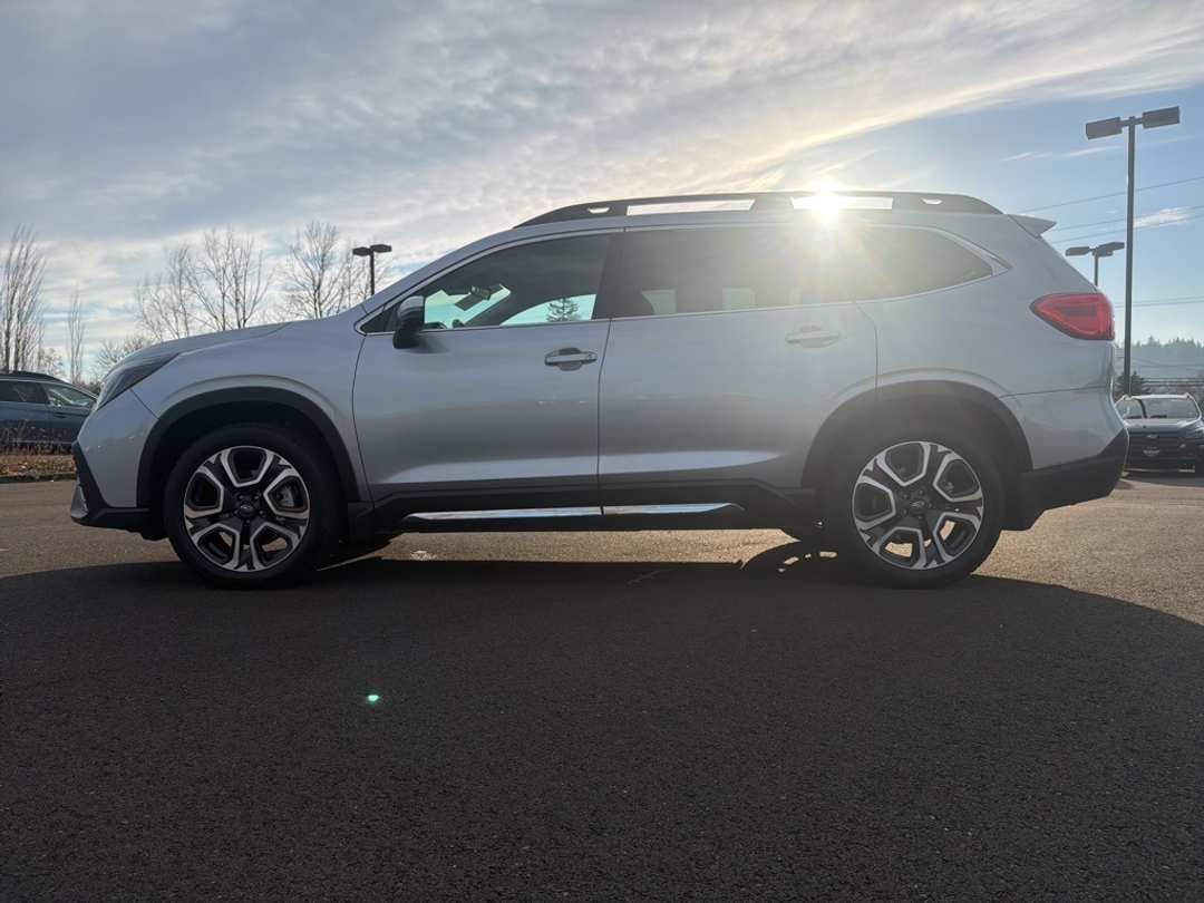 2023 Subaru Ascent Limited - Image 4