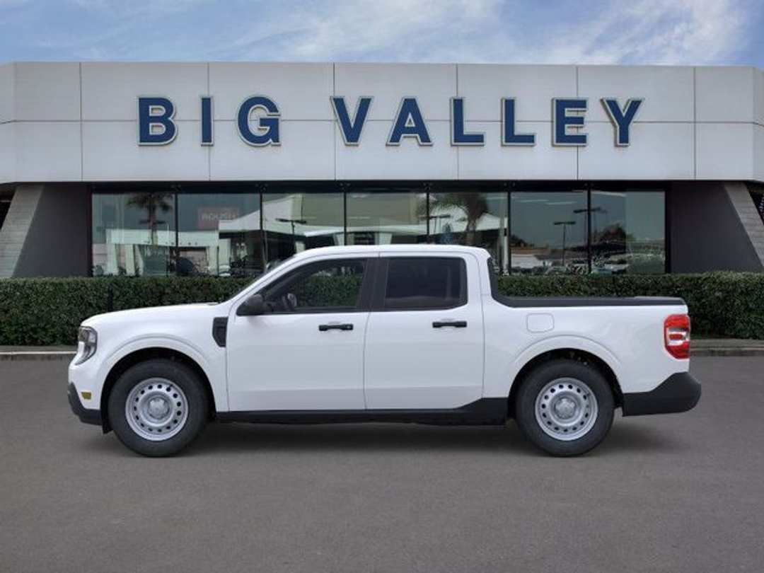 2026 Ford Maverick XL - Image 3