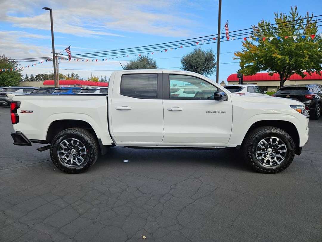 2026 Chevrolet Colorado Z71 - Image 7