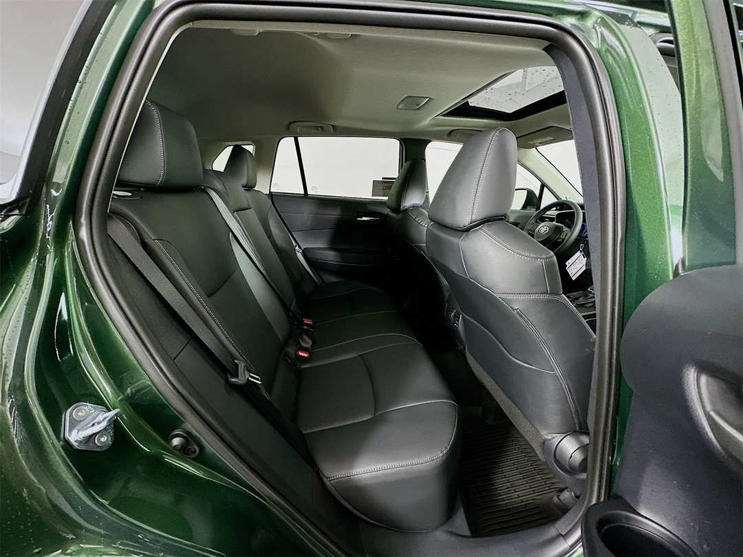 2026 Toyota Corolla Cross XLE - Image 29