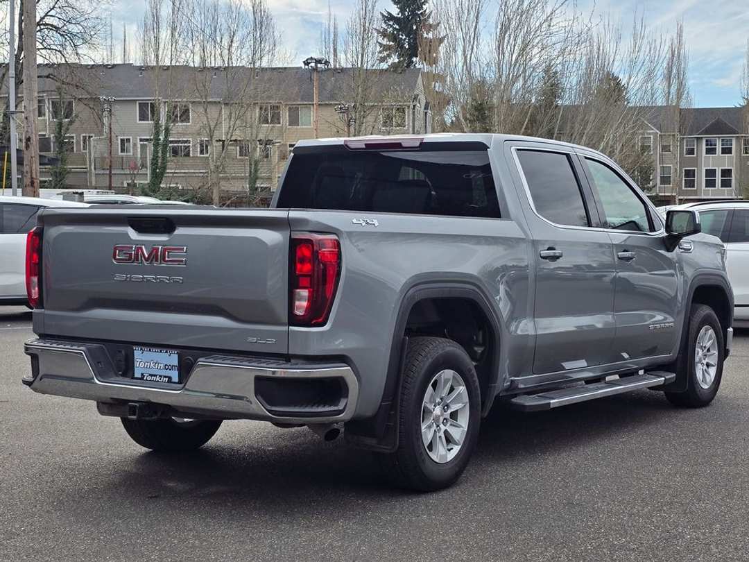 2025 GMC Sierra 1500 SLE - Image 3