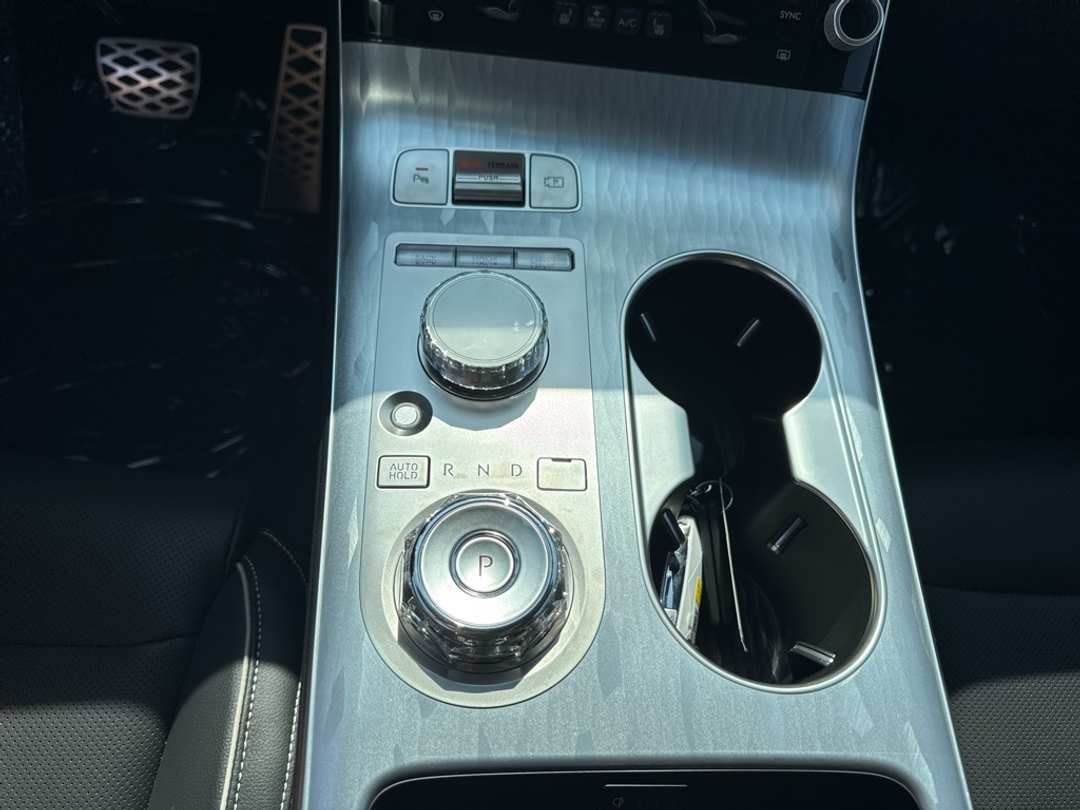 2026 Genesis Electrified Gv70 - Image 22