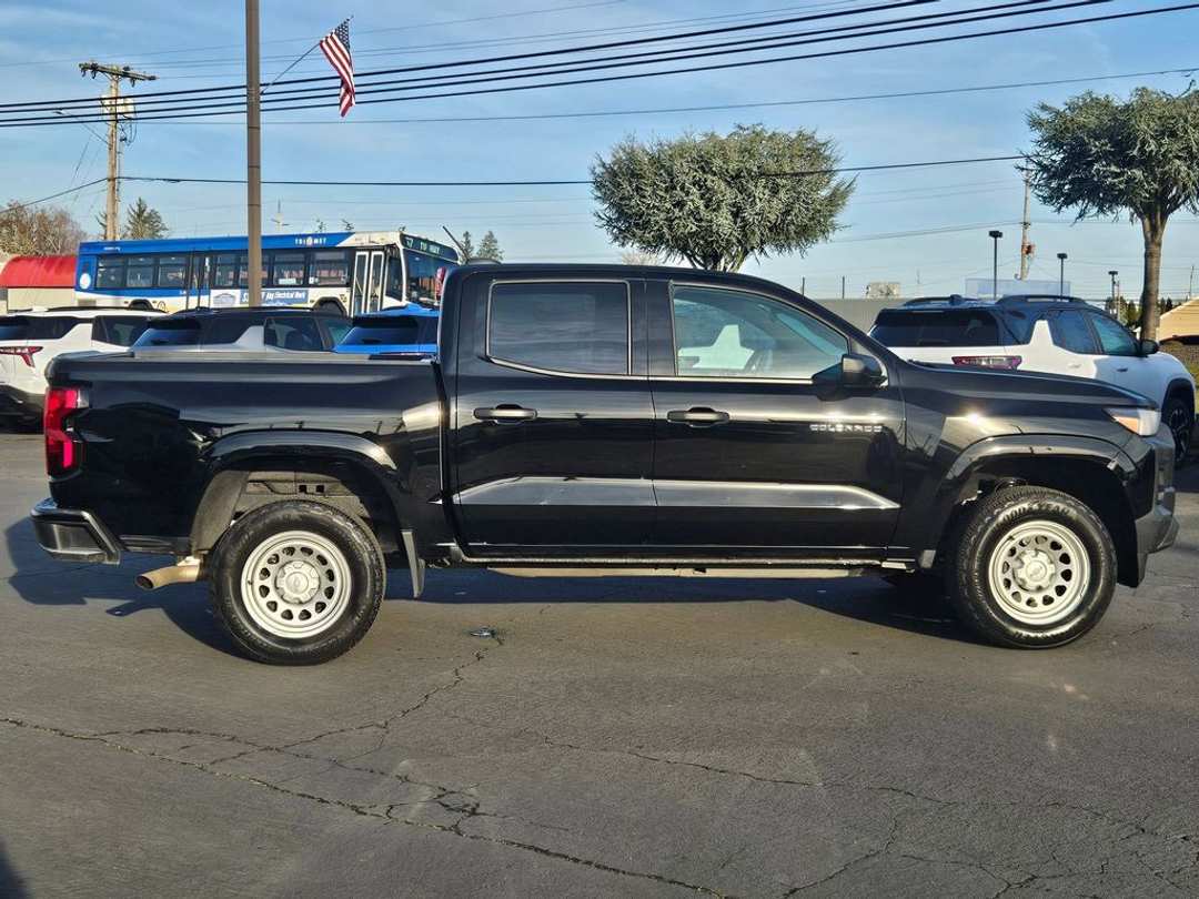 2024 Chevrolet Colorado Work - Image 7