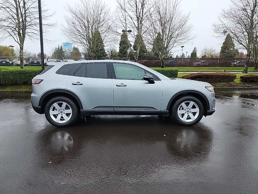 2025 Honda Prologue EX - Image 8