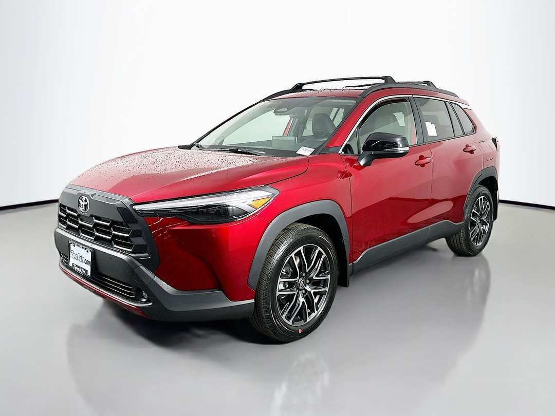 2026 Toyota Corolla Cross XLE - Image 3
