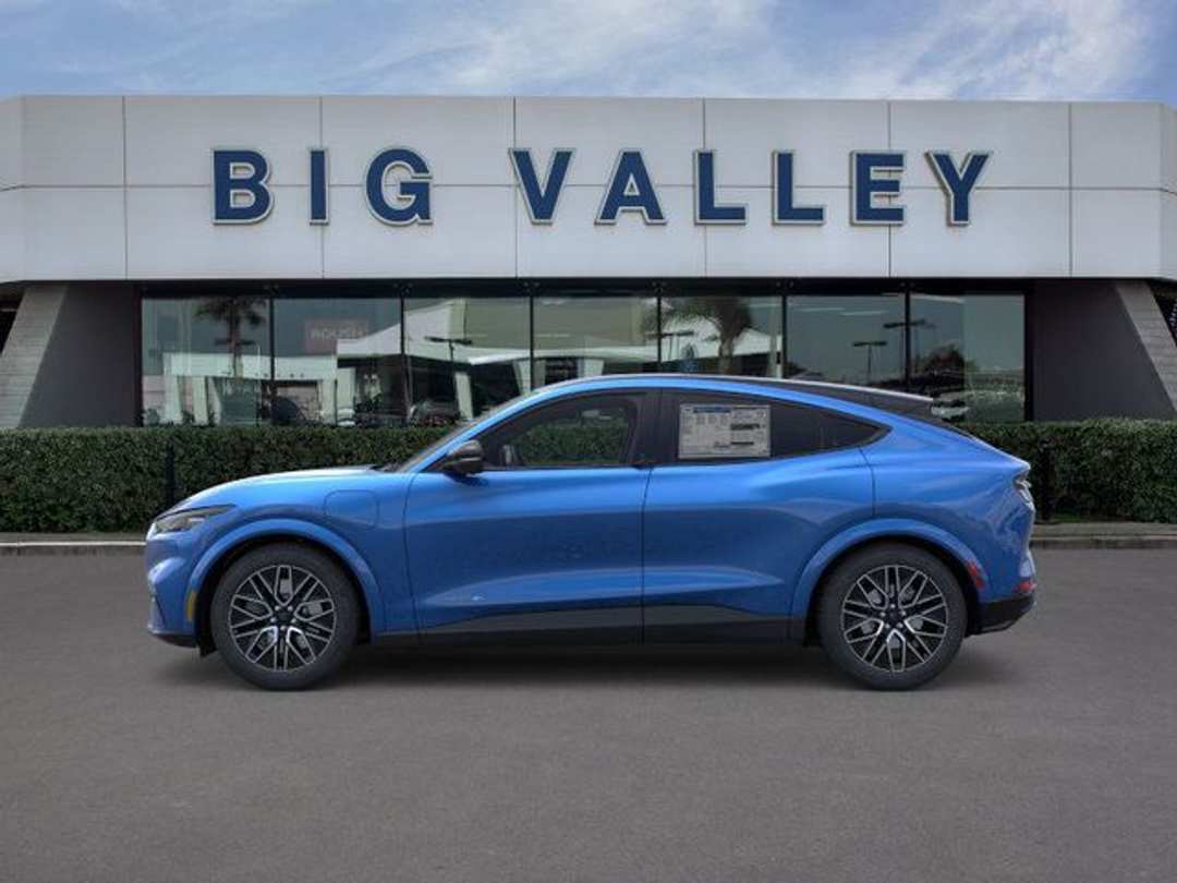 2025 Ford Mustang Mach-E Premium - Image 3