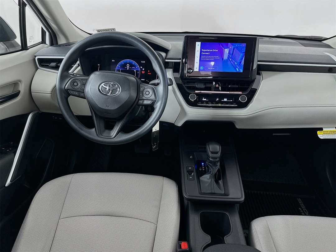 2026 Toyota Corolla Cross L - Image 21