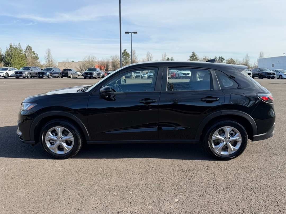 2025 Honda HR-V LX - Image 5