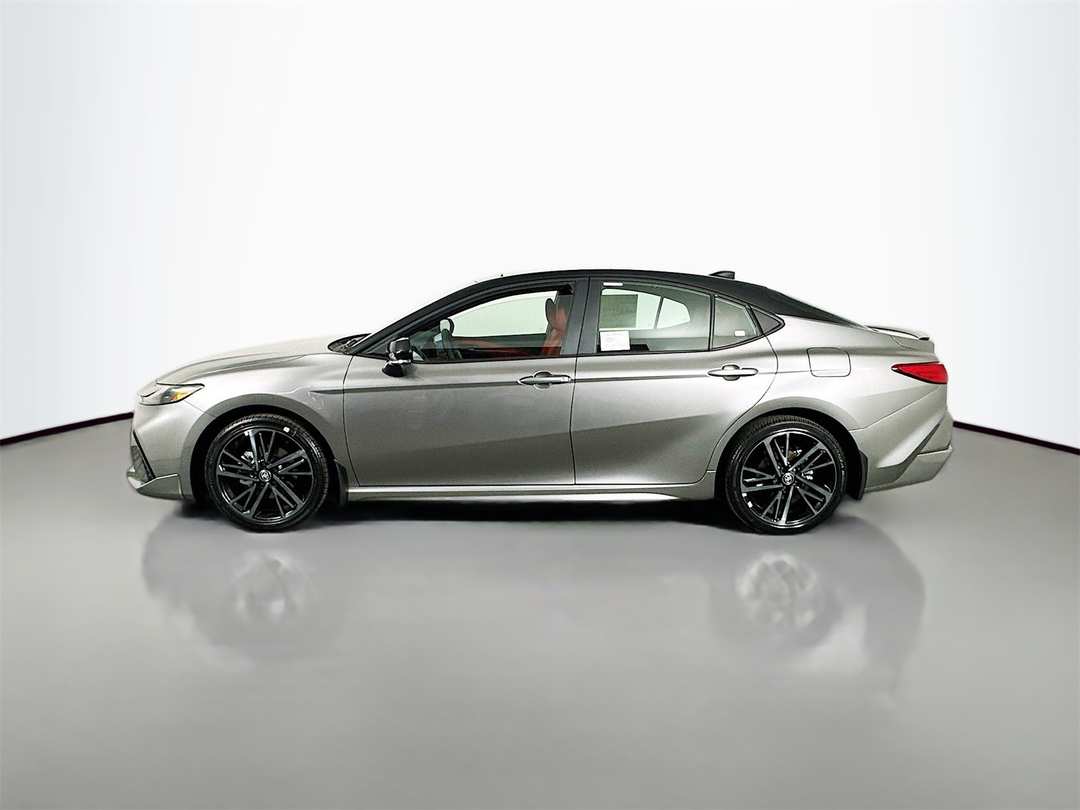 2026 Toyota Camry XSE - Image 4