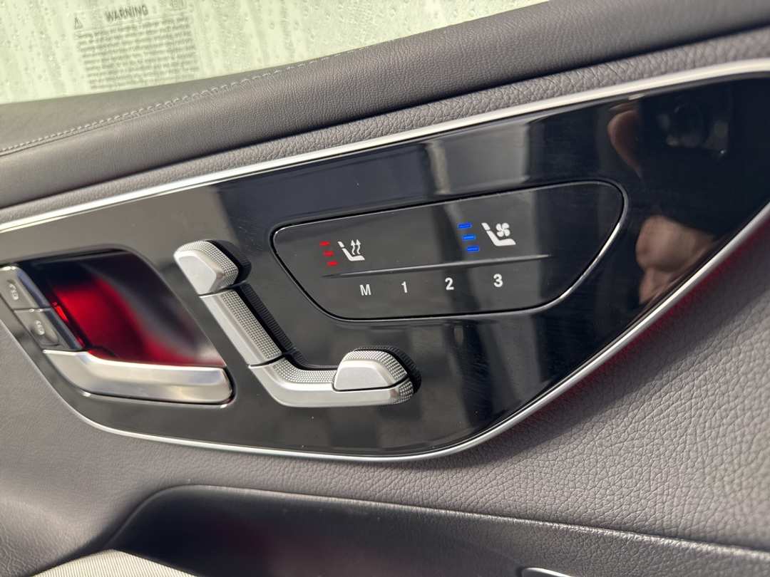 2025 Mercedes-Benz GLC GLC 350e - Image 27