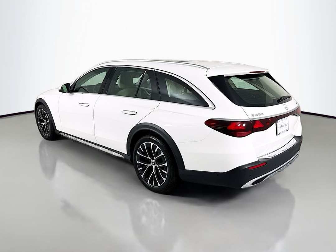 2026 Mercedes-Benz E-Class E 450 - Image 3