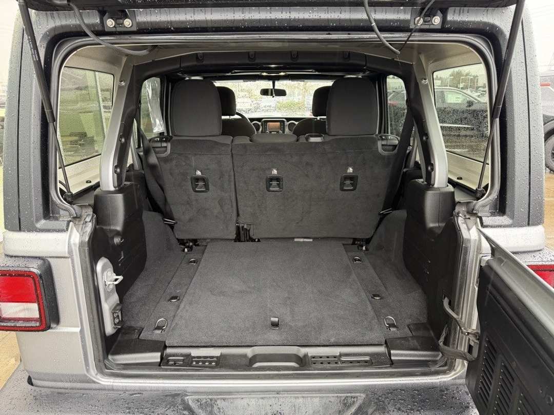 2019 Jeep Wrangler Unlimited Sport S - Image 15