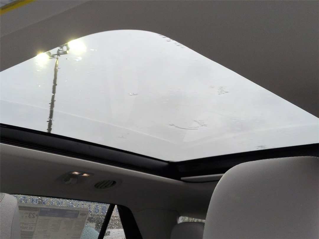 2026 Ford Explorer Active - Image 22