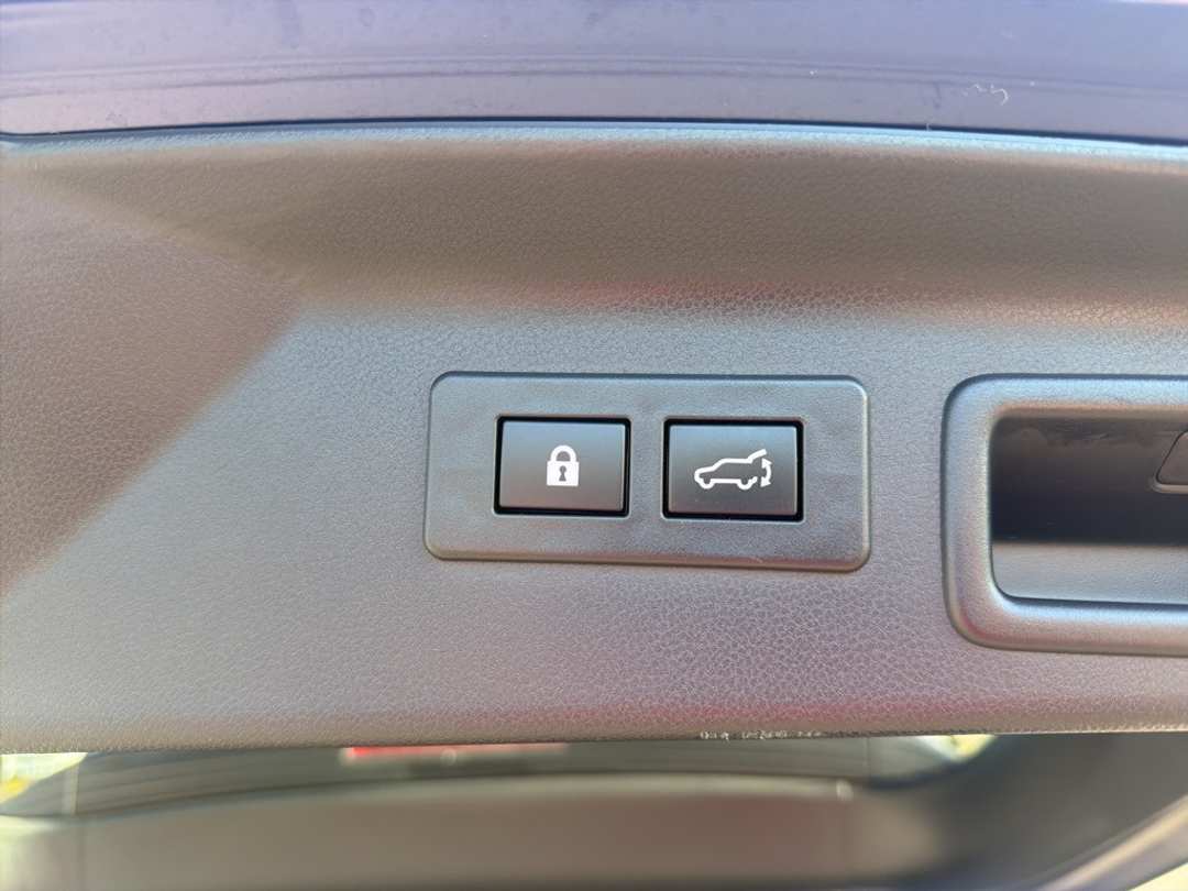 2025 Subaru Forester Sport - Image 21