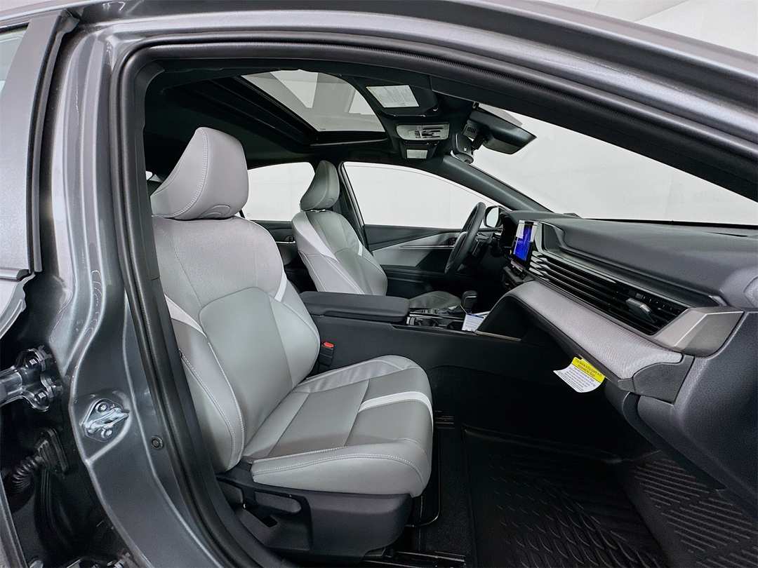 2026 Toyota Camry XSE - Image 29