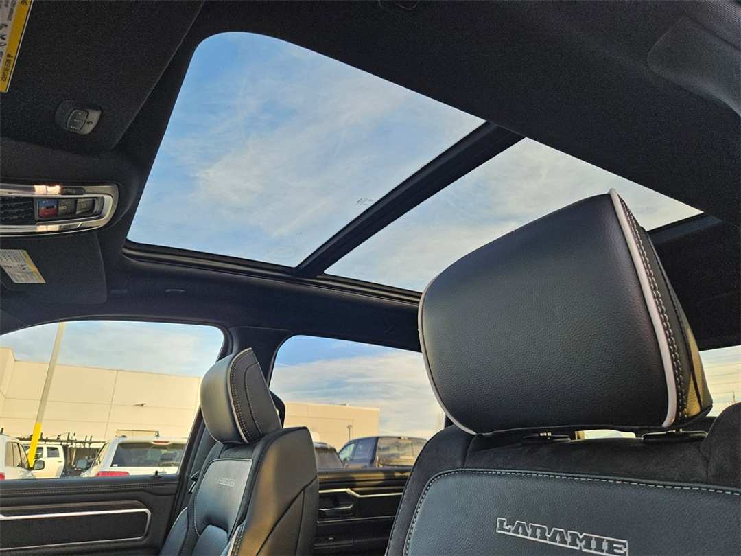2026 Ram 1500 Laramie - Image 25
