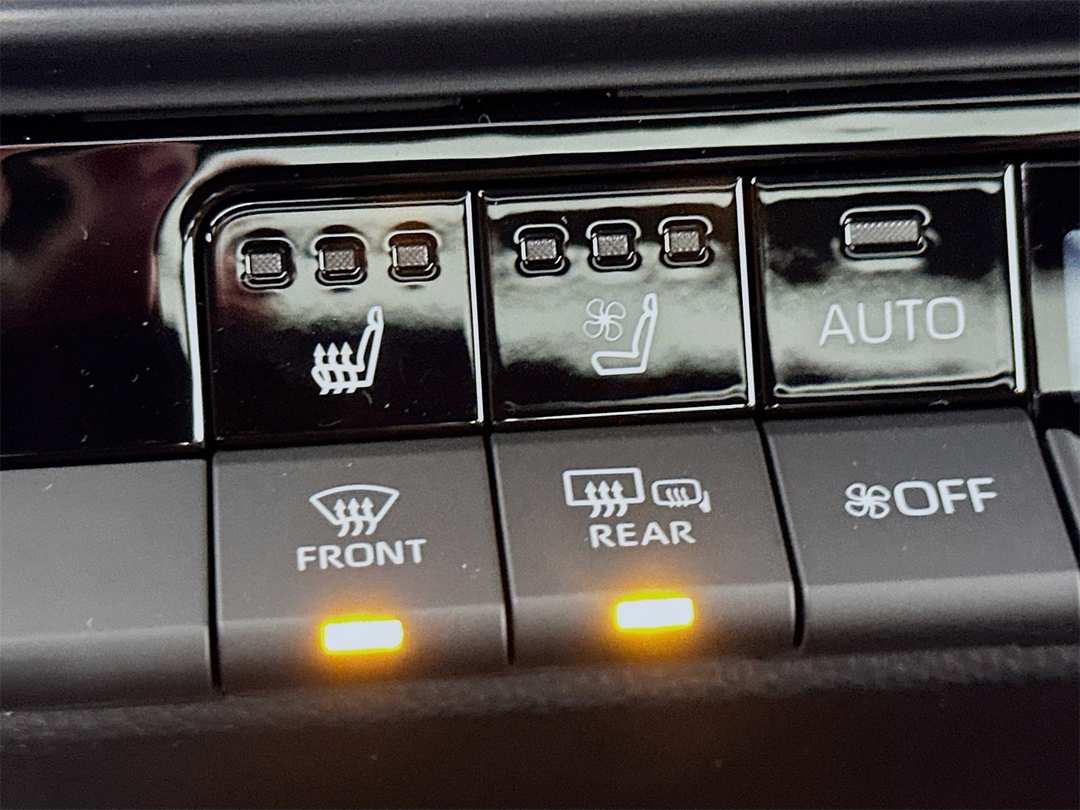 2026 Toyota Crown Signia Limited - Image 21