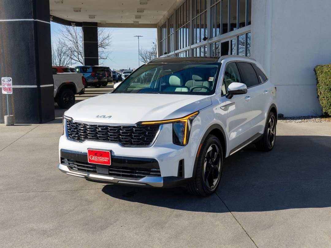 2026 Kia Sorento EX - Image 3