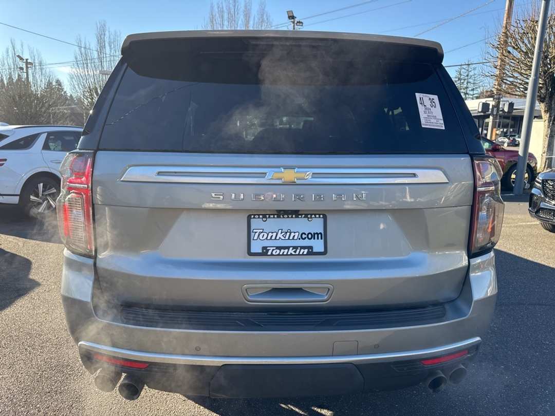 2024 Chevrolet Suburban High Country - Image 7