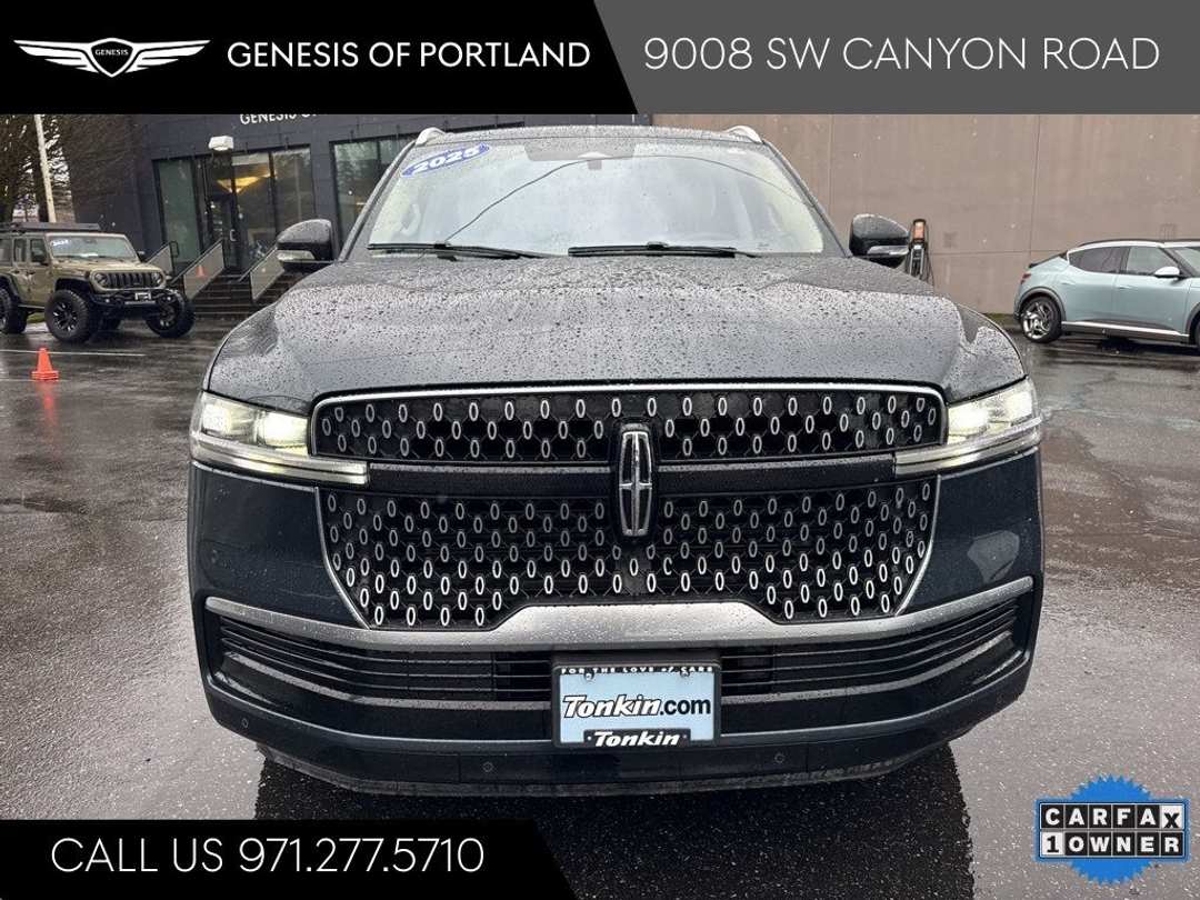 2025 Lincoln Navigator L Reserve - Image 2