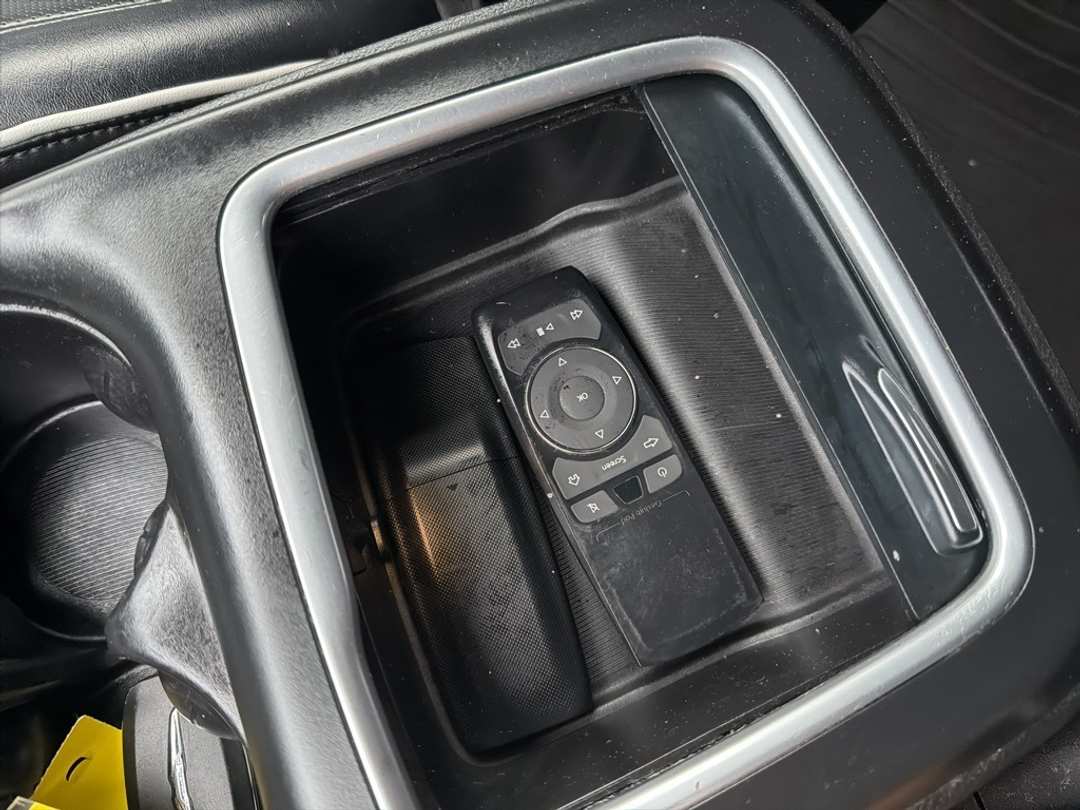 2019 Chrysler Pacifica Limited - Image 36