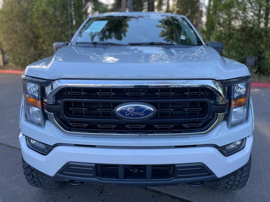 2023 Ford F-150 XLT - Image 9