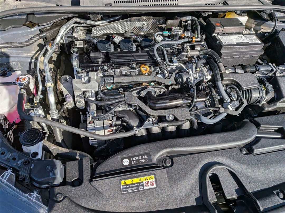 2025 Toyota Corolla LE - Image 32