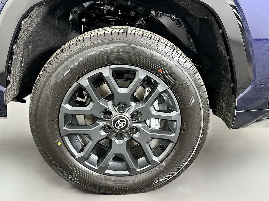 2026 Toyota Tundra Platinum - Image 32