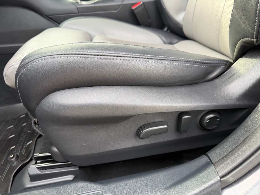 2022 Subaru Outback Limited - Image 16