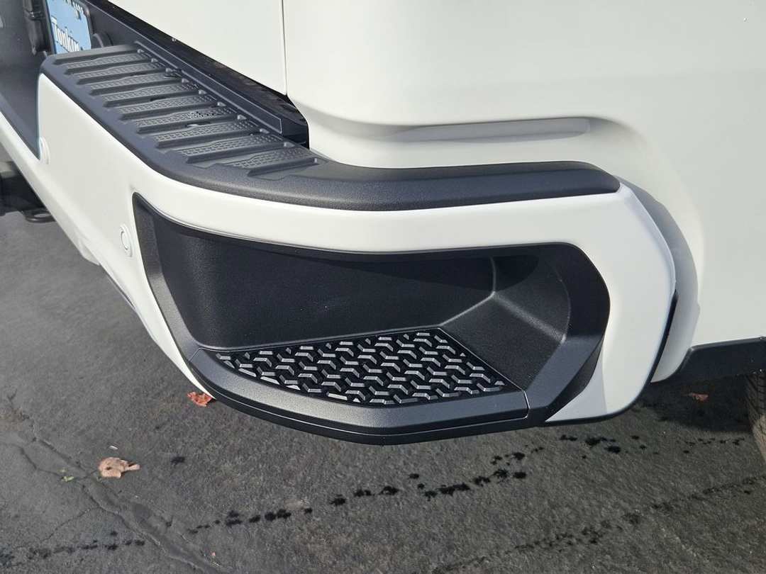 2026 Chevrolet Silverado 1500 RST - Image 38