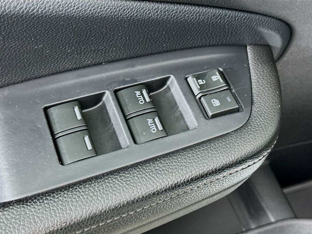 2019 Honda Ridgeline Sport - Image 18