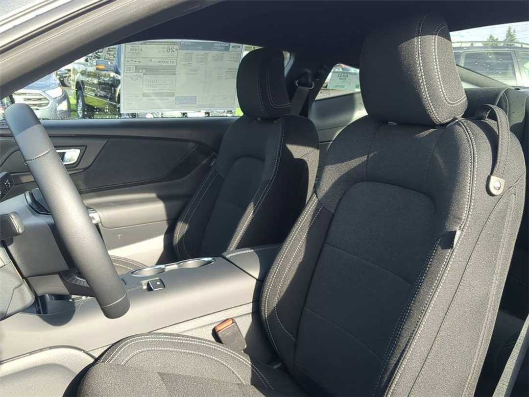 2026 Ford Mustang EcoBoost - Image 13