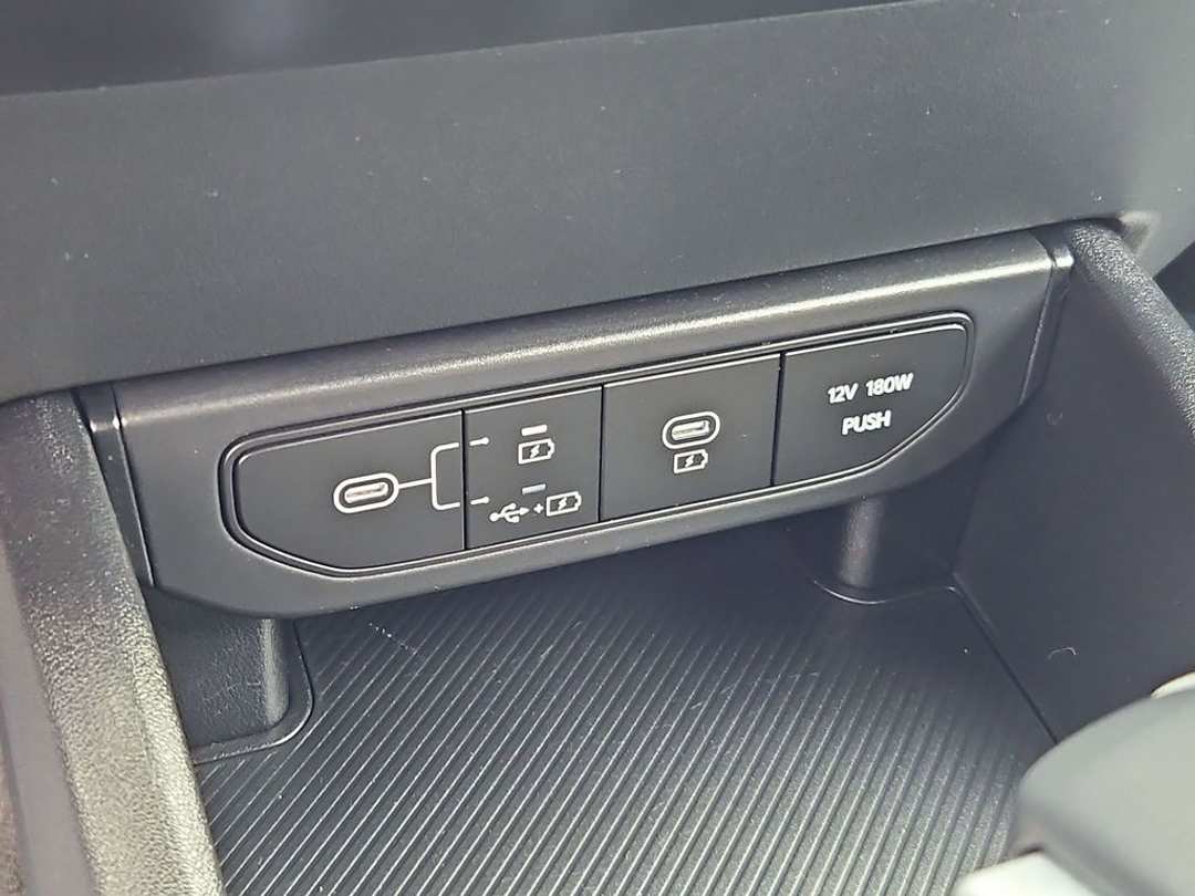 2025 Kia K4 LXS - Image 33