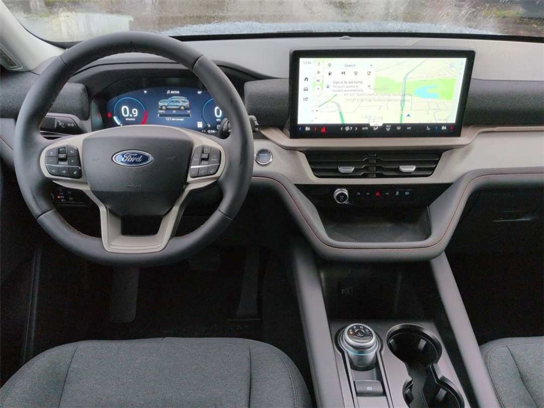 2026 Ford Explorer Active - Image 22
