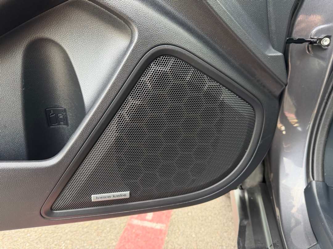 2022 Subaru Outback Limited - Image 15