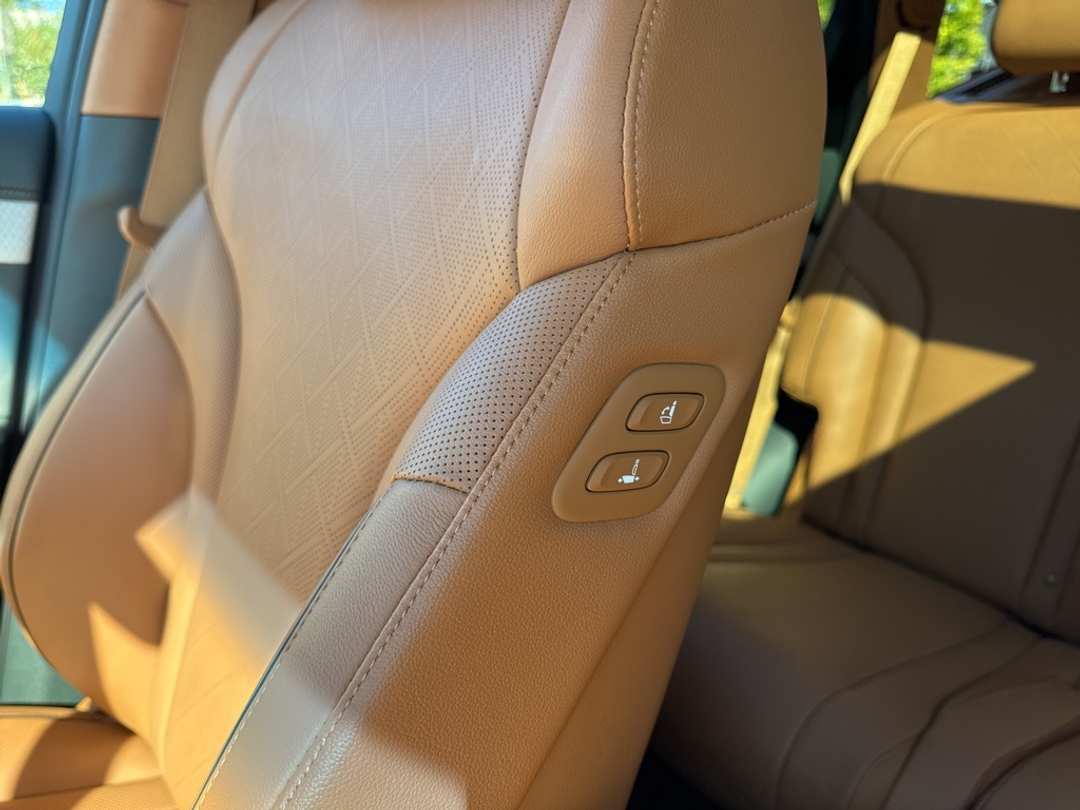 2026 Genesis Gv80 2.5T Prestige - Image 39